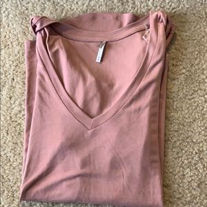 Light mauve tee